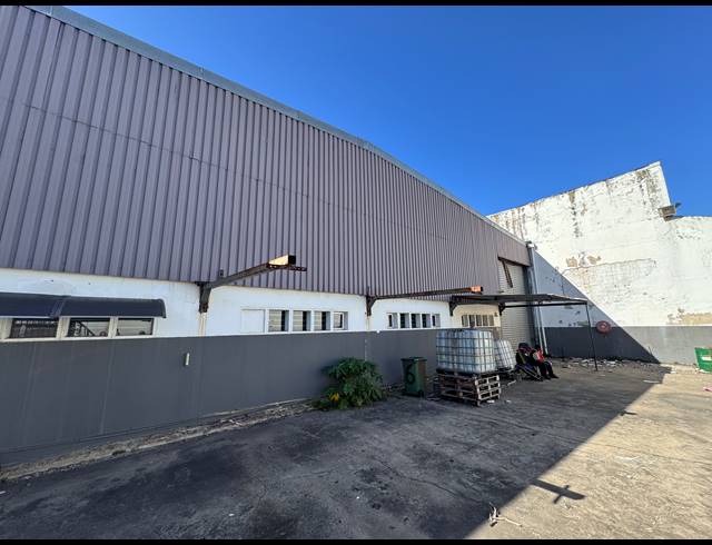 850M² WAREHOUSE TO LET IN SPRINGFIELD
